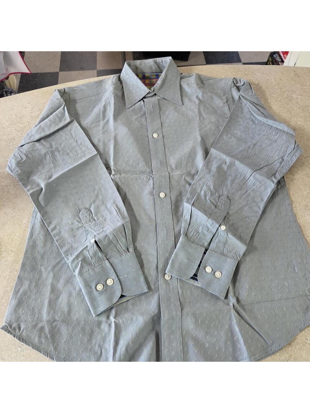 Robert Graham Men's Light Blue Long Sleeve Button-Up Shirt sz M